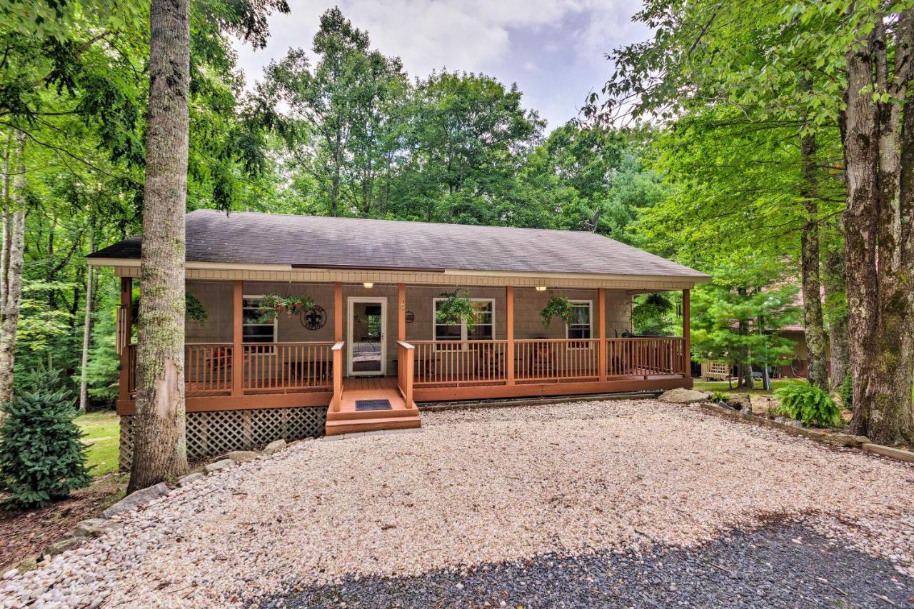 Beech Mountain Home With Covered Deck, Near Skiing! Exterior photo